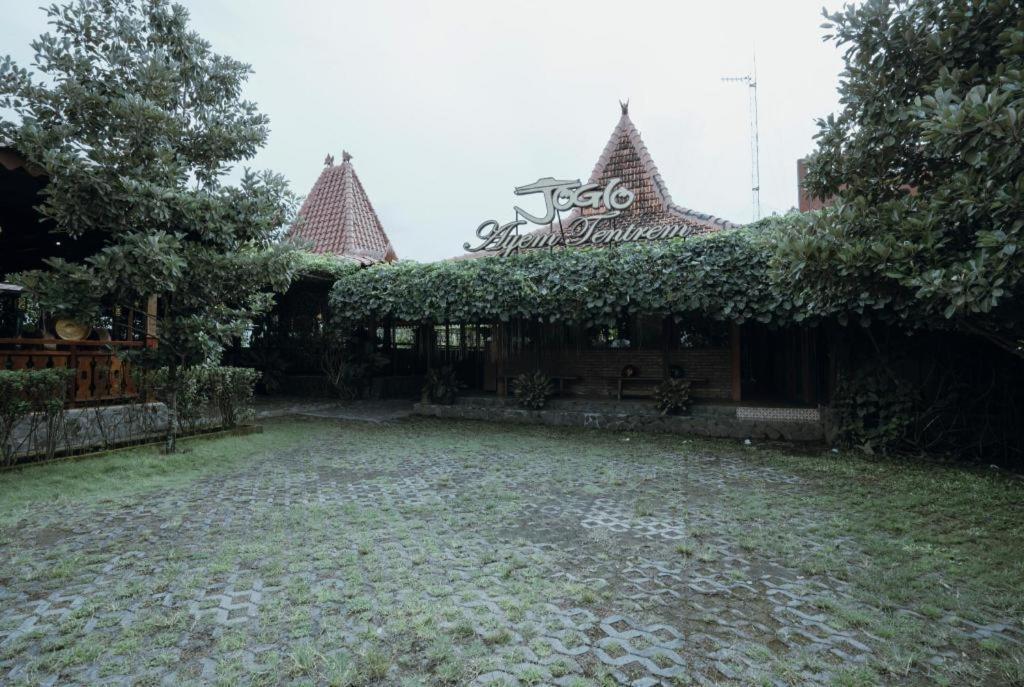 Joglo Ayem Tentrem Prambanan Esterno foto